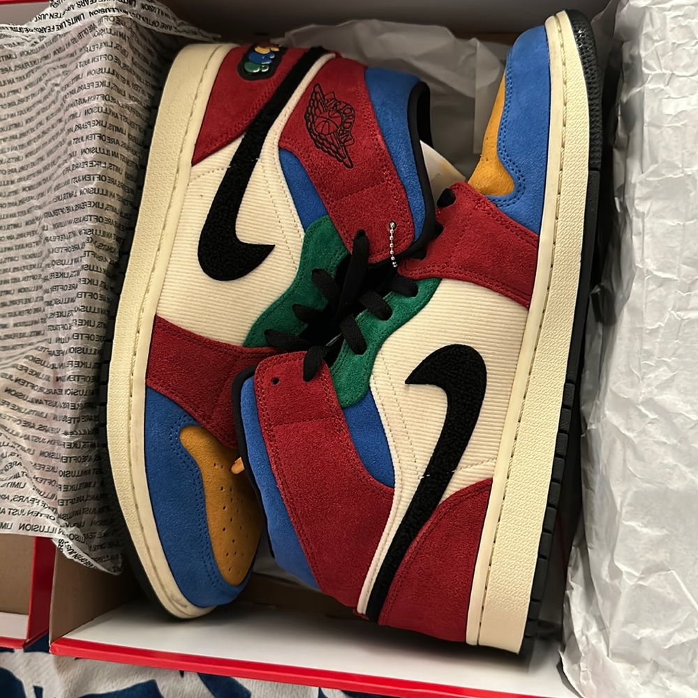 Jordan fearless pack size 10.5 worn 1 time basically new